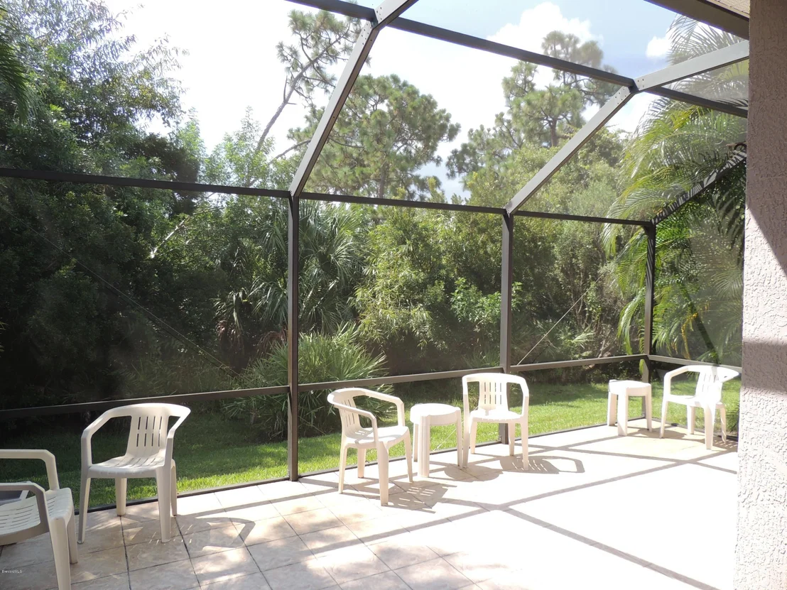 Photo of 4688 Alamanda Drive