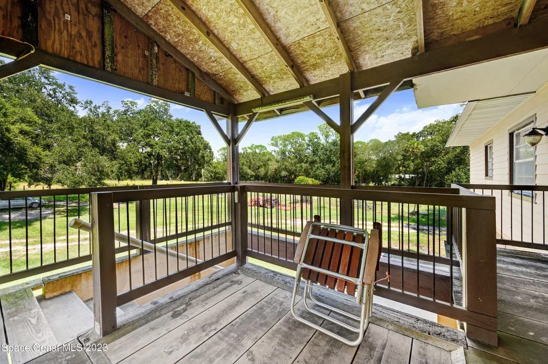 Photo of 2150 Lake Drive