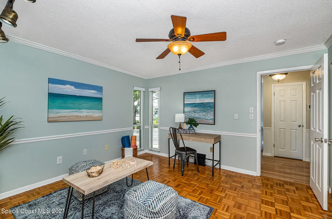 Photo of 201 S Riverside Drive