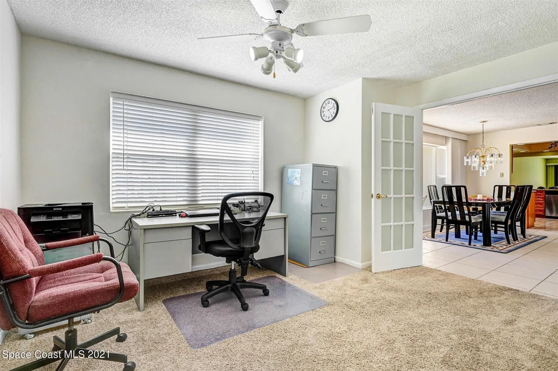 Photo of 489 Penguin Drive