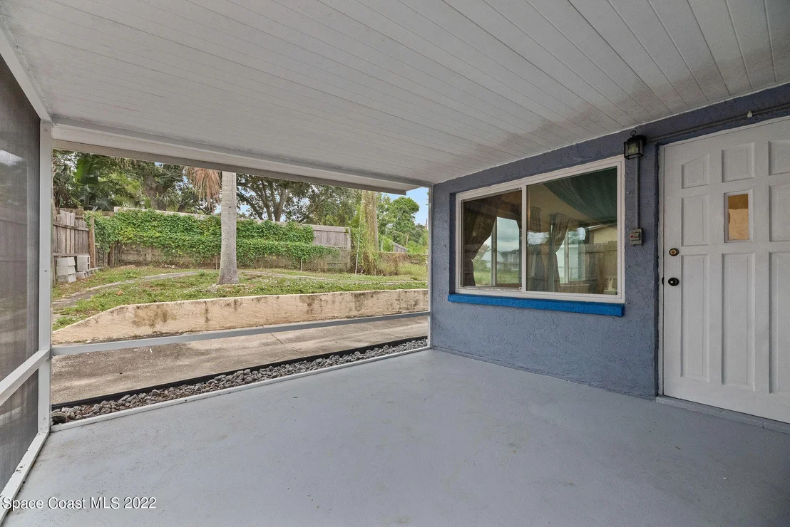 Photo of 32 Knollwood Drive
