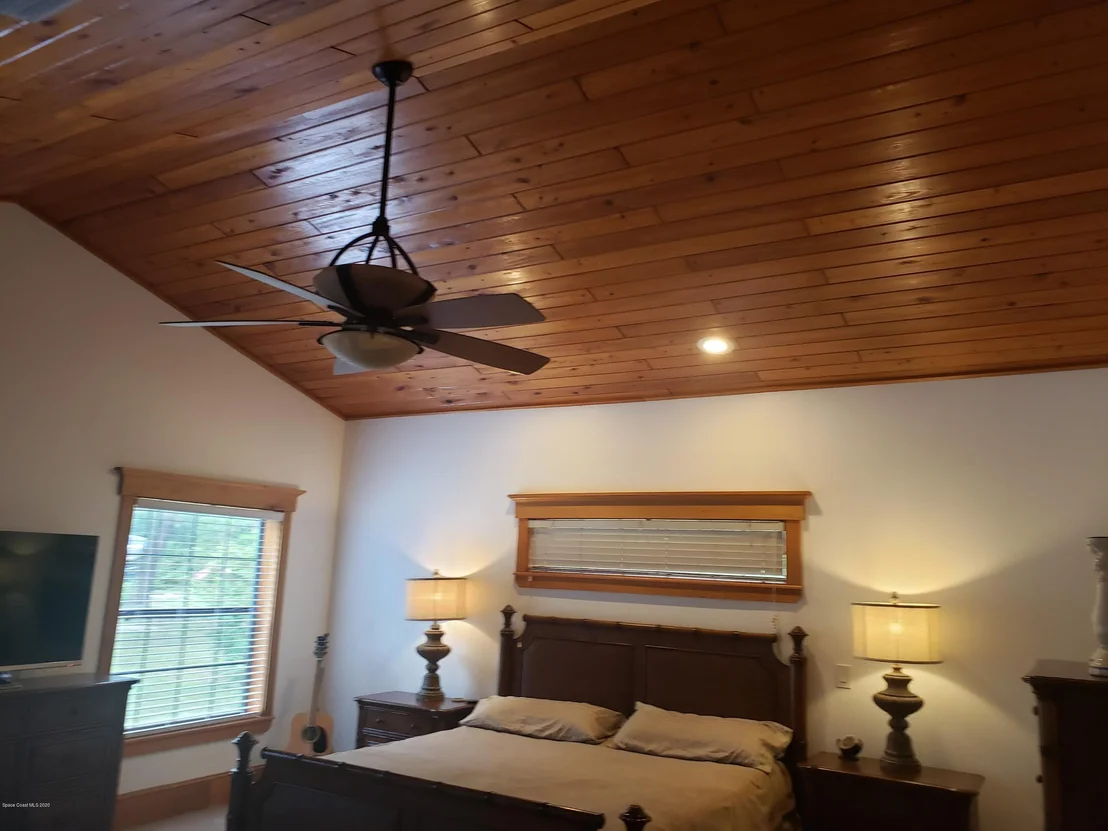 Photo of 555 Hale Road