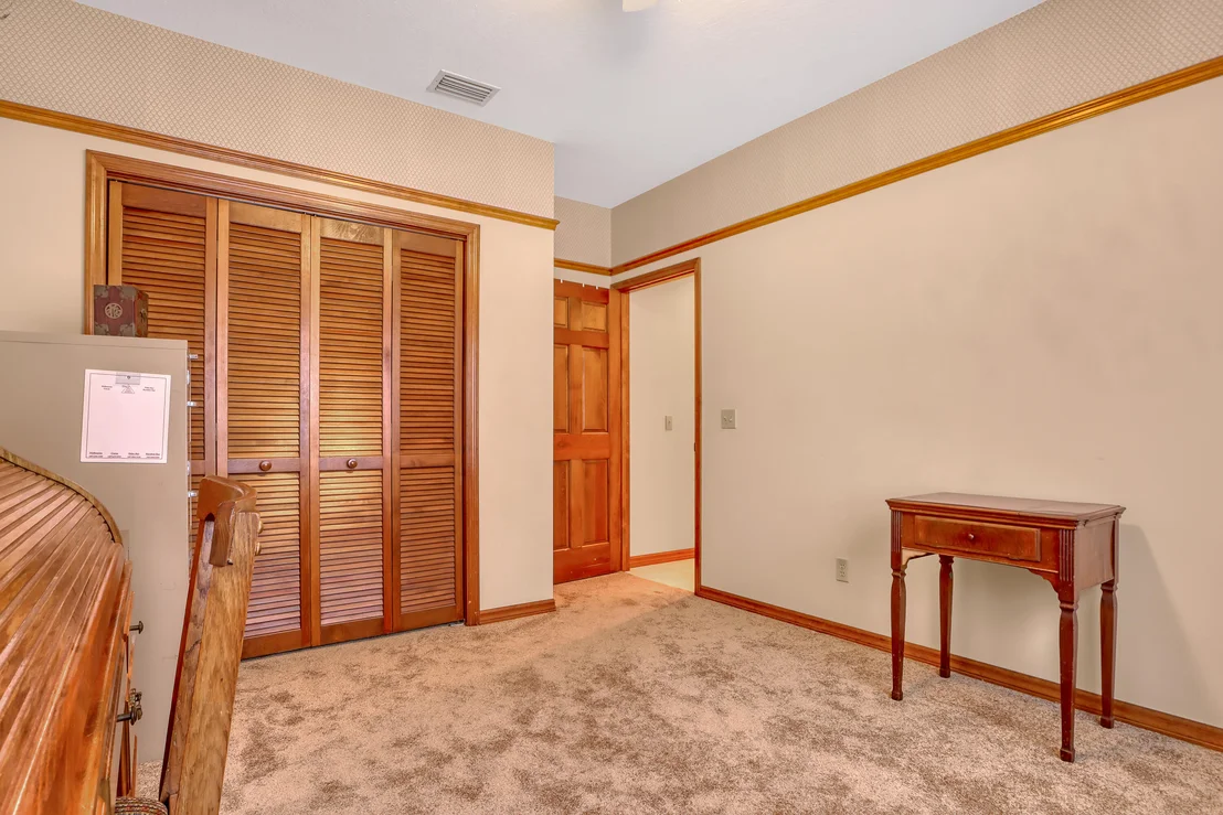 Photo of 561 Nightingale Drive