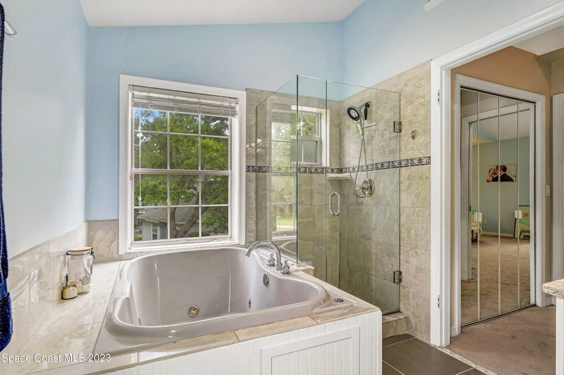 Photo of 2225 Royal Oaks Drive