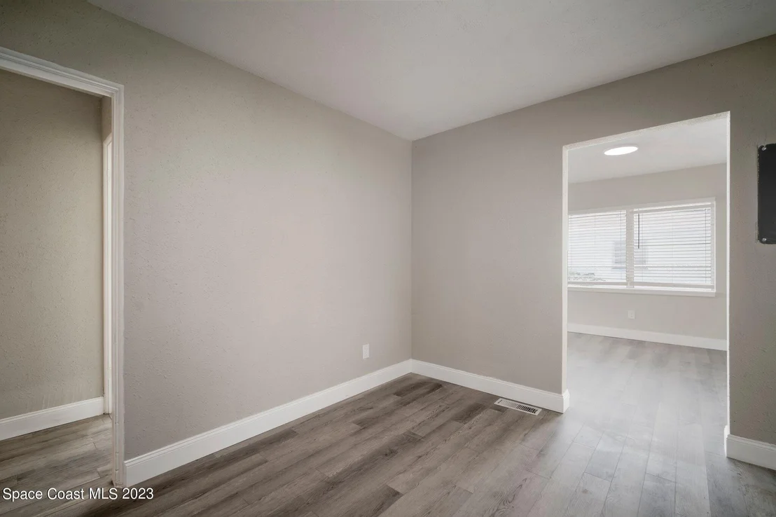 Photo of 1304 Foxboro Drive