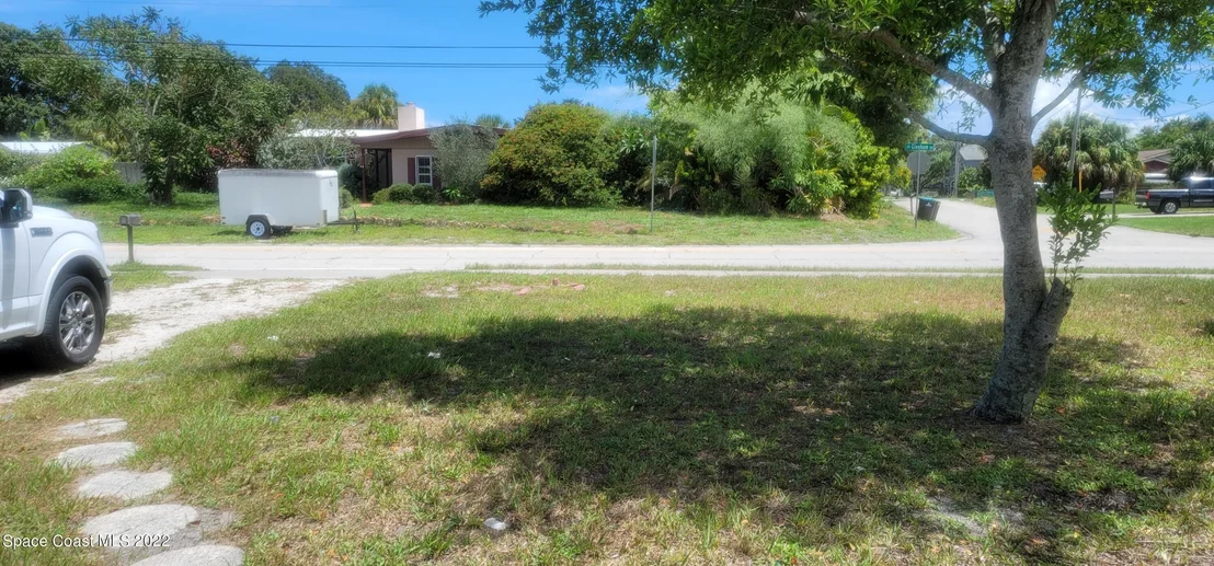 Photo of 1172 Glenham Drive NE