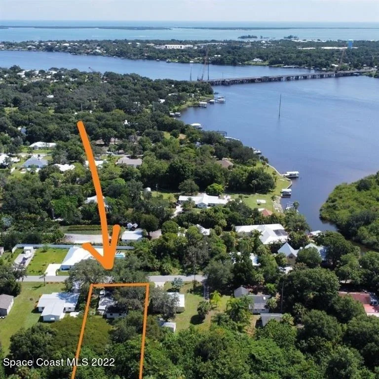 Photo of 9850 River Drive