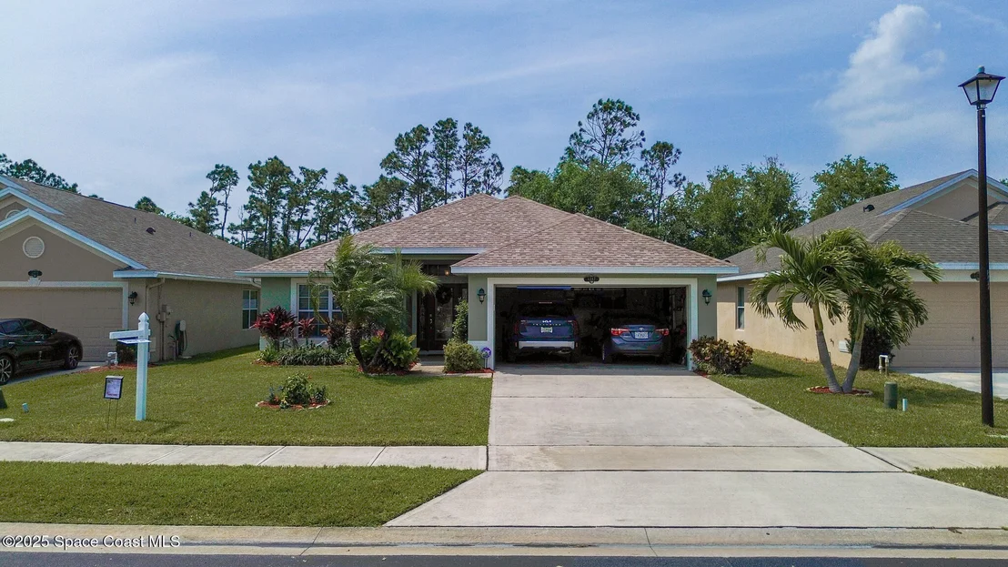 Photo of 1287 Alaqua Way