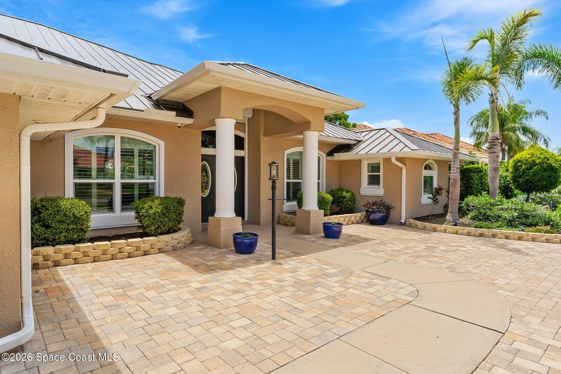 Photo of 241 Waterside Drive