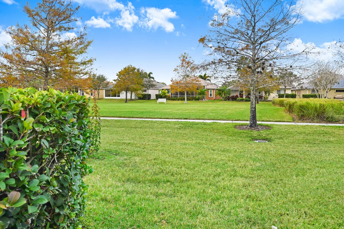 Photo of 6934 Renshaw Drive