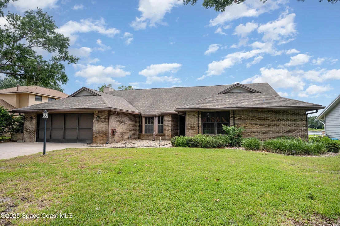 Photo of 441 Crystal Lake Drive