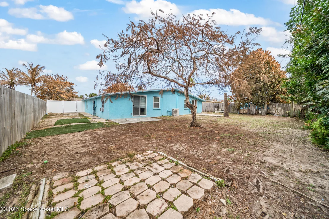 Photo of 251 Avenida Del Sol