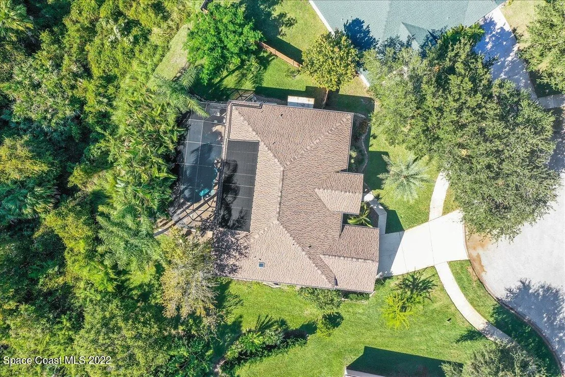 Photo of 5142 Cocoplum Avenue