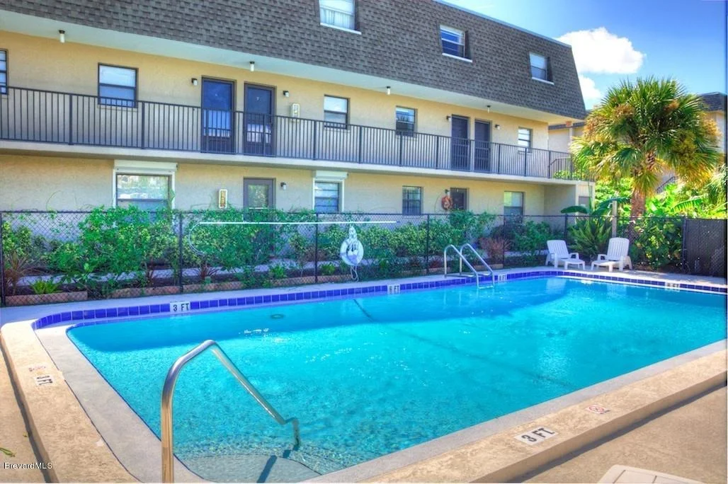 Photo of Unit 8 at 1020 Pinetree Drive