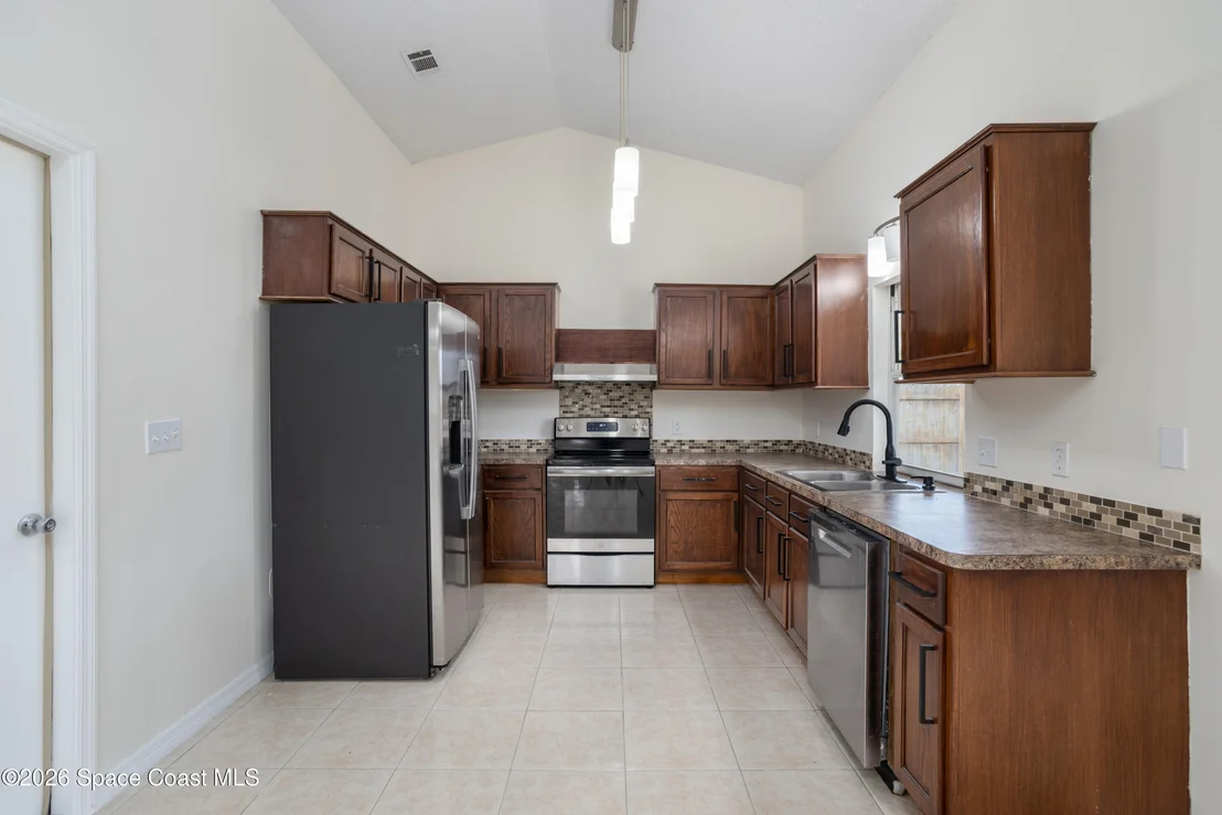 Photo of 5134 Jamaica Road