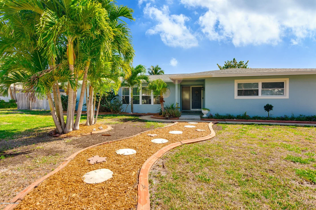 Photo of 611 Mango Drive