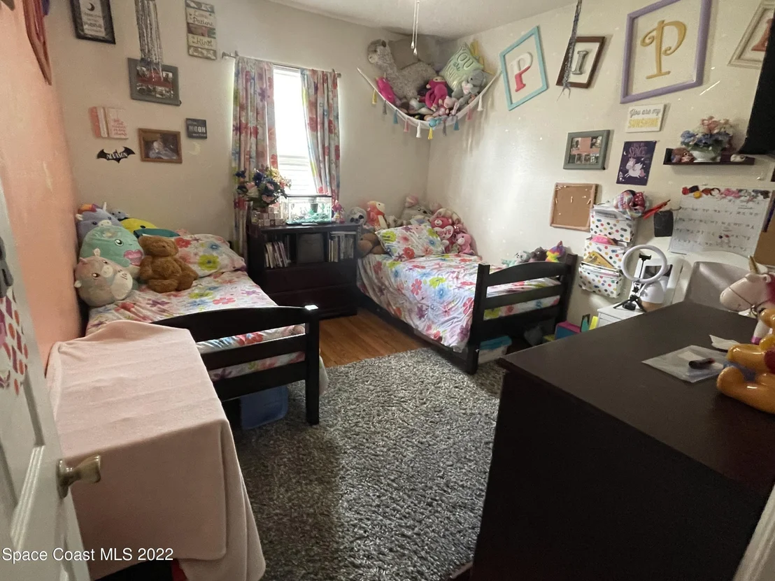 Photo of 985 Riviera Point Drive