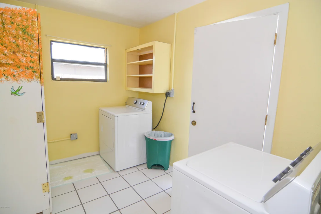 Photo of 857 Ixora Drive