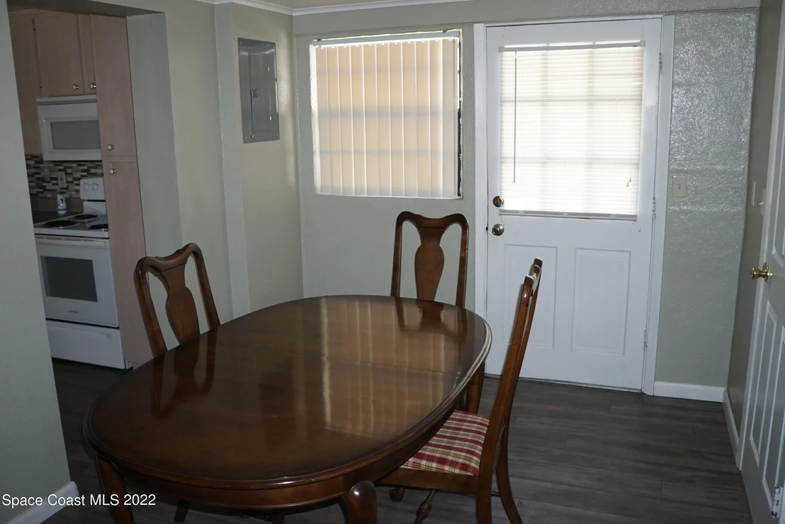 Photo of 5748 Lord Street