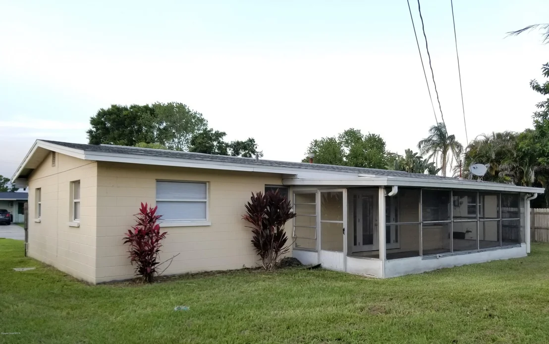 Photo of 993 Demaret Drive