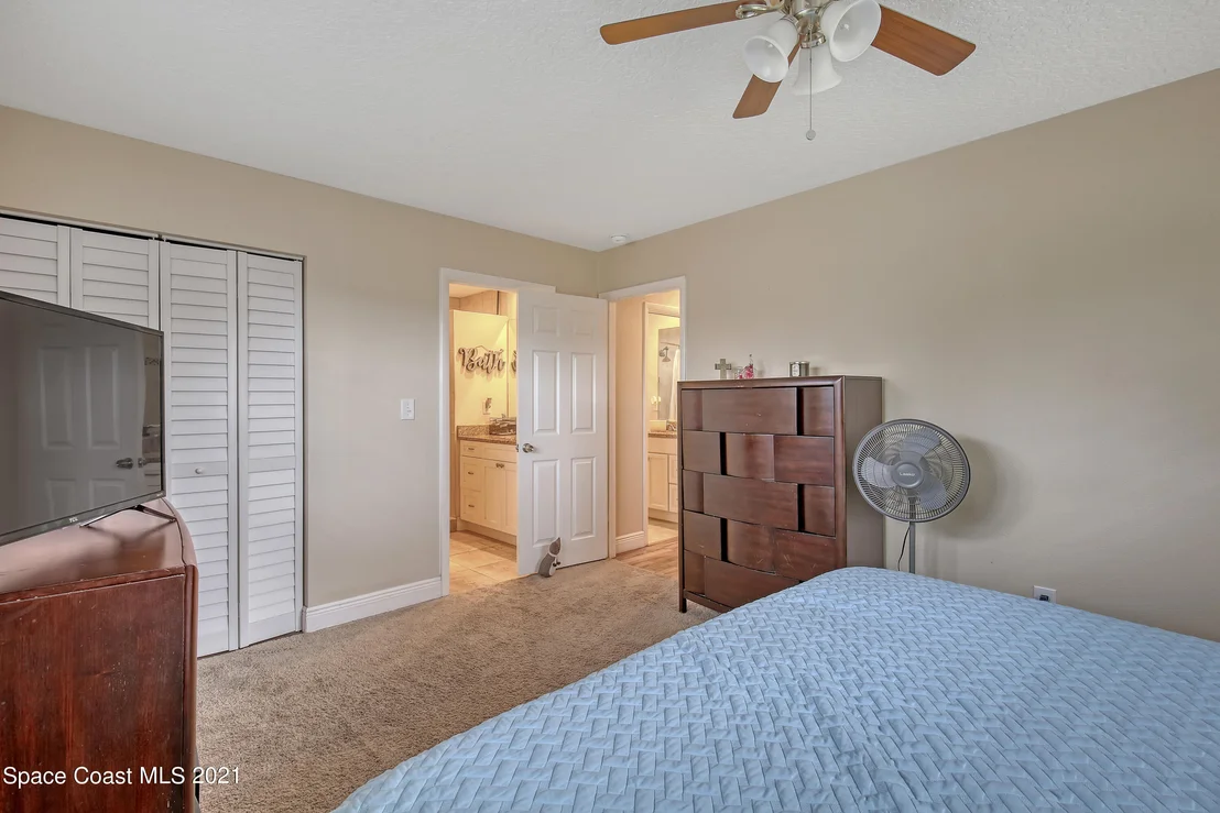Photo of 772 Bianca Drive NE