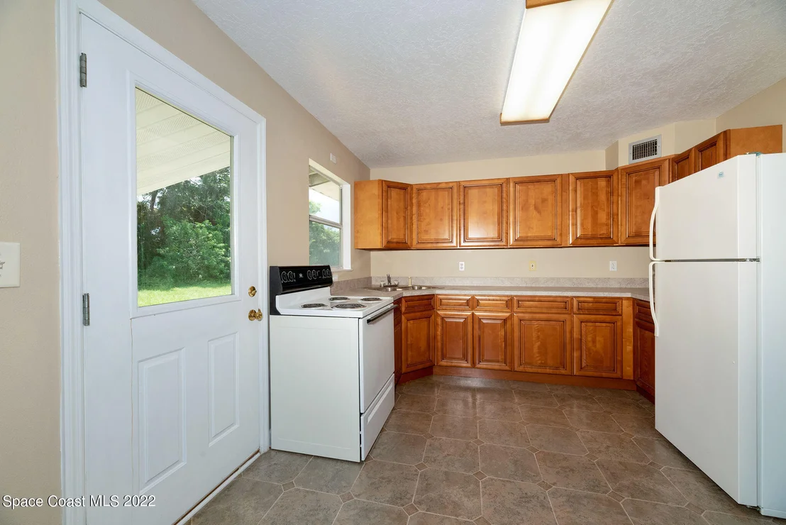 Photo of 1805 W Elm Drive
