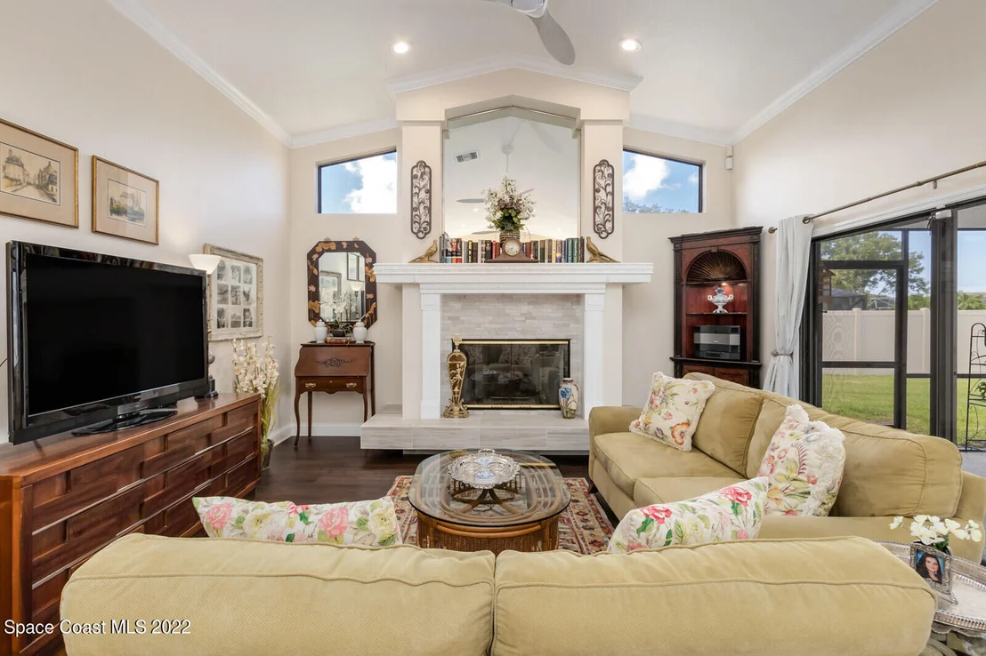 Photo of 963 Spanish Wells Drive