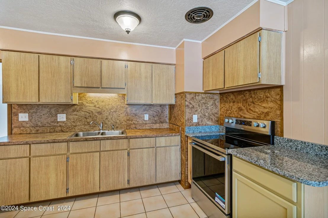 Photo of 719 Camellia Drive