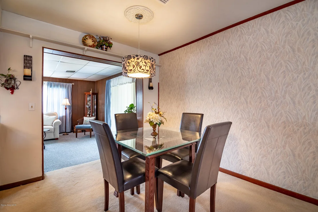 Photo of 1292 Estridge Drive