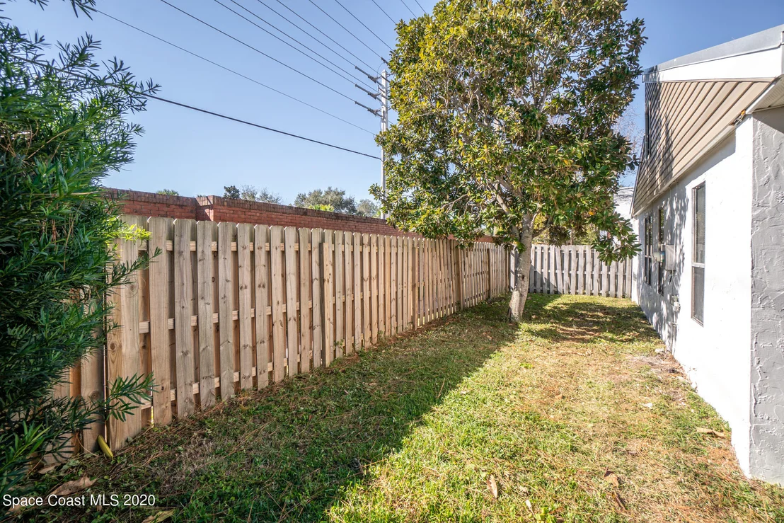 Photo of 473 Willow Tree Drive