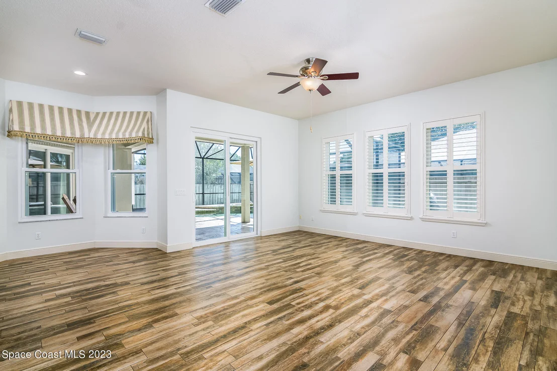 Photo of 6147 Arlington Circle