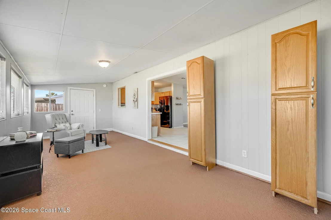 Photo of 995 Eyerly Lane NE