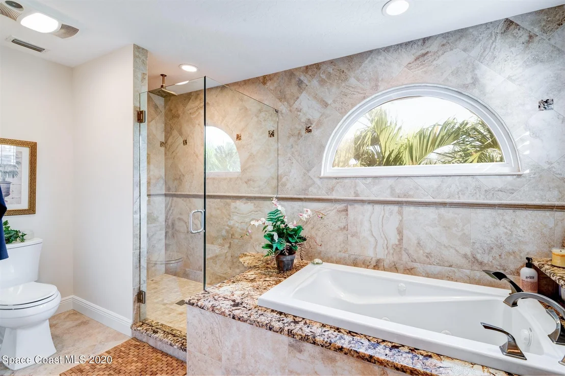 Photo of 569 Hummingbird Drive