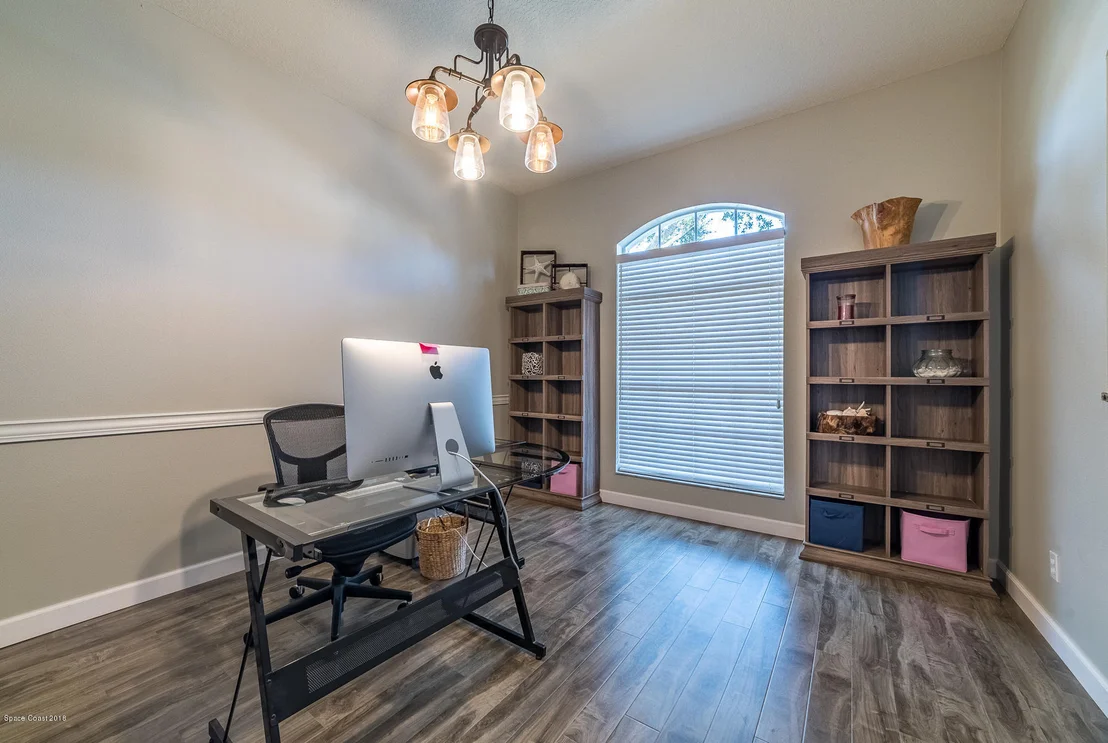 Photo of 2811 Englewood Drive