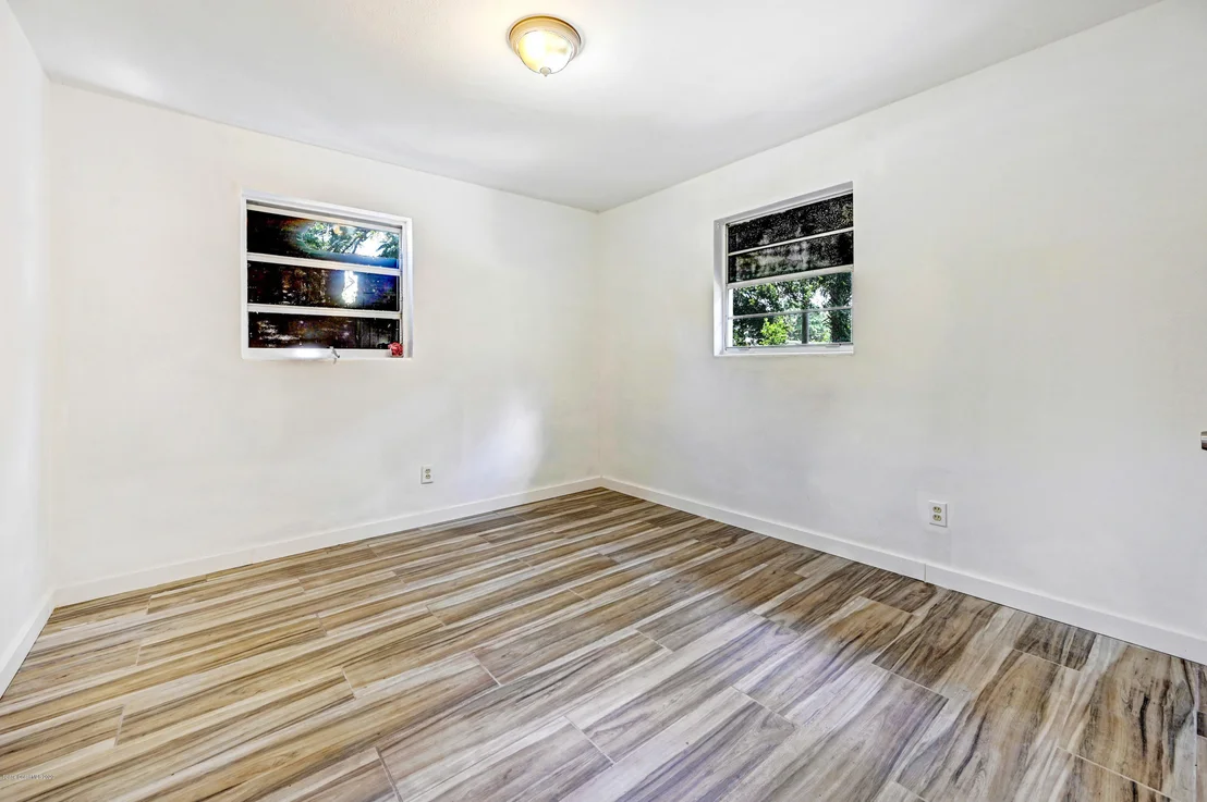 Photo of 1211 Westview Drive