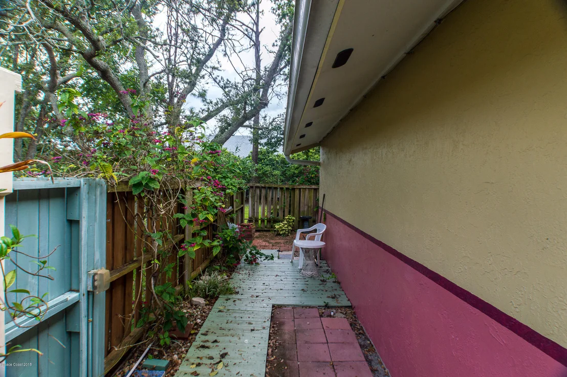 Photo of 345 Mission Oak Drive