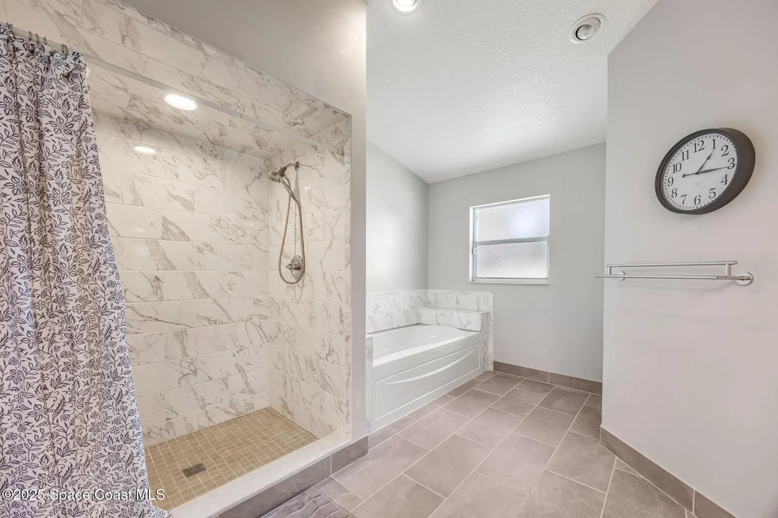 Photo of 2500 Fairfield Drive