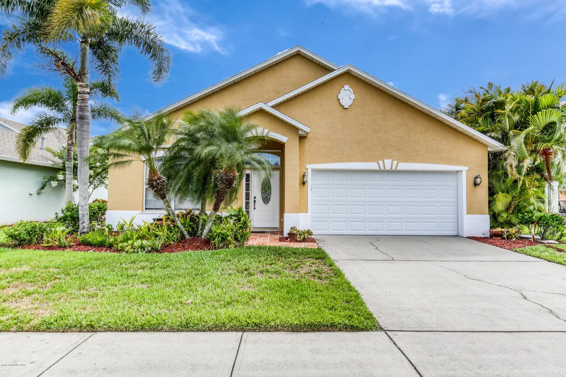 Photo of 4611 Portage Trail