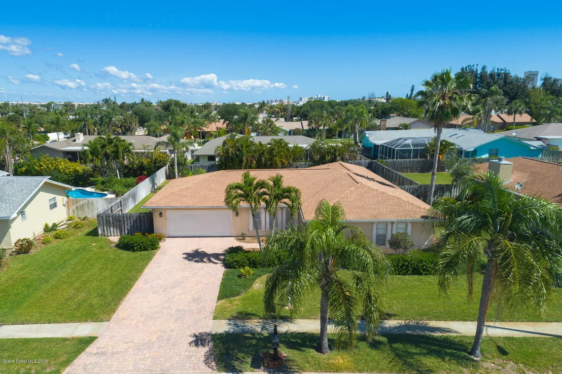 Photo of 140 Sand Dollar Road