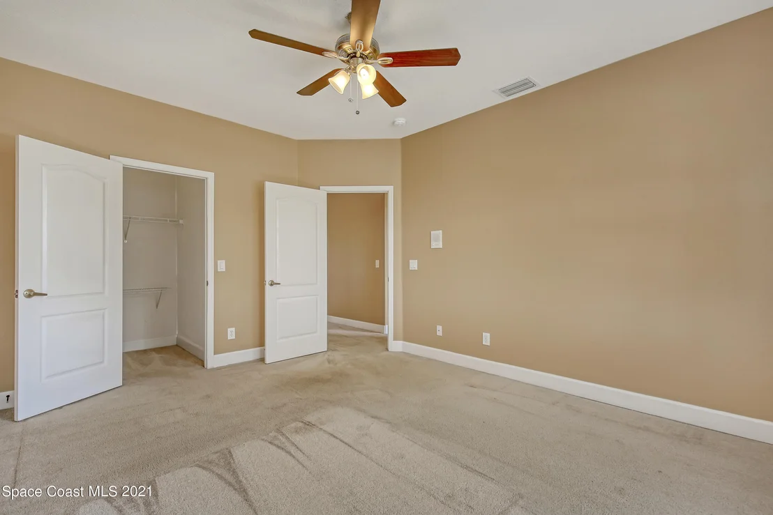 Photo of 3266 Peninsula Circle