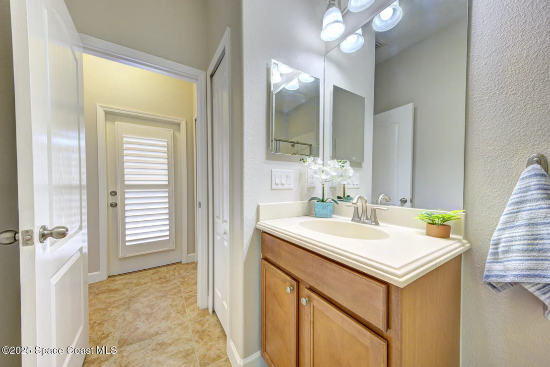 Photo of 3352 Russ Place