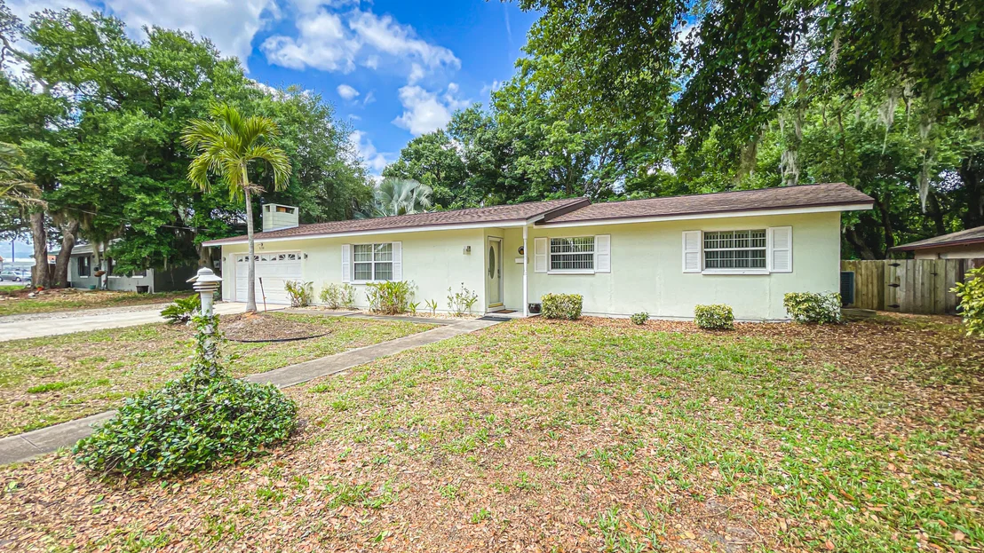 Photo of 634 Orange Court
