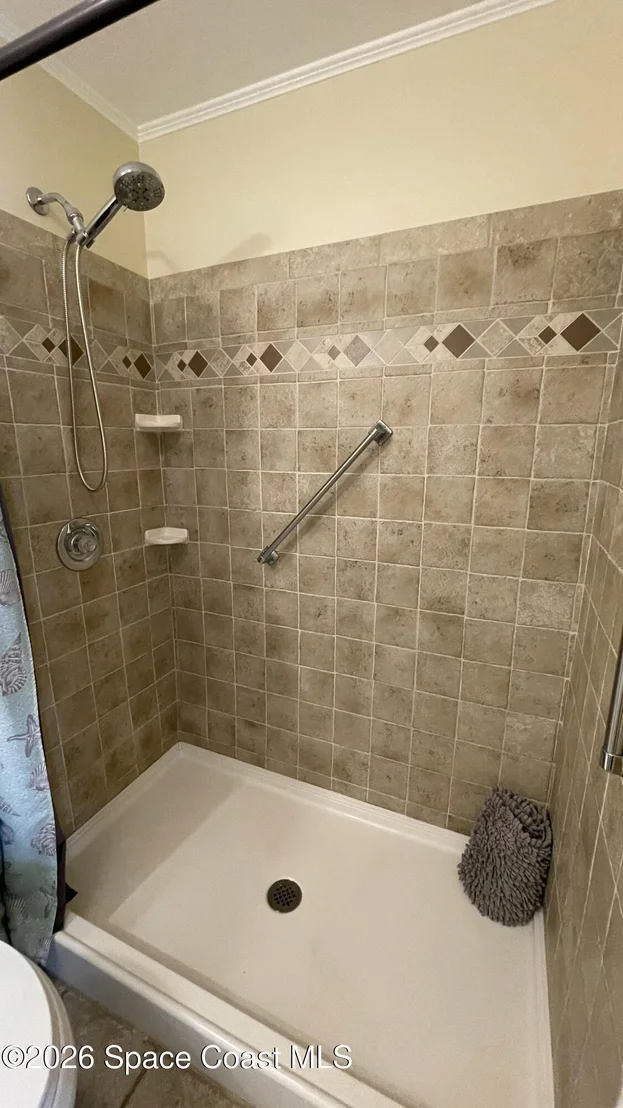 Photo of 865 Bracken Terrace NE