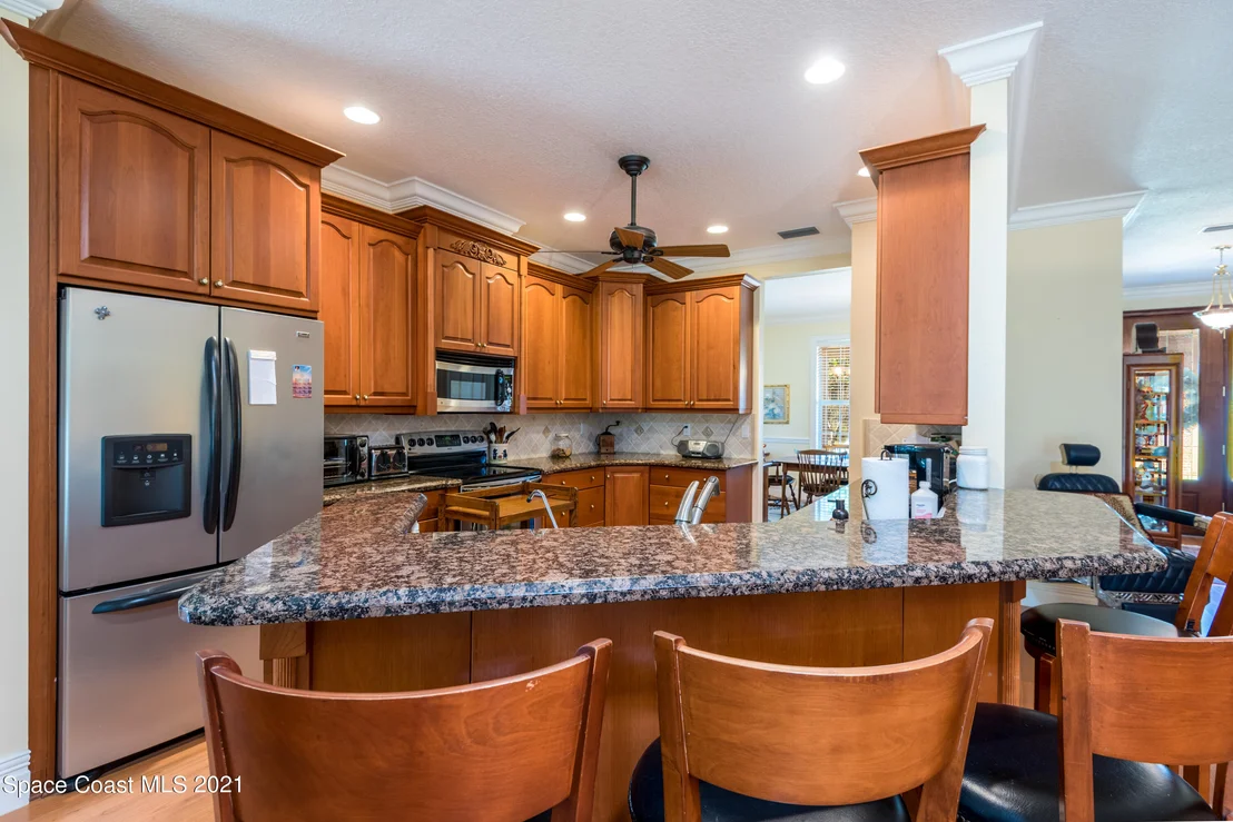 Photo of 4750 Log Cabin Lane