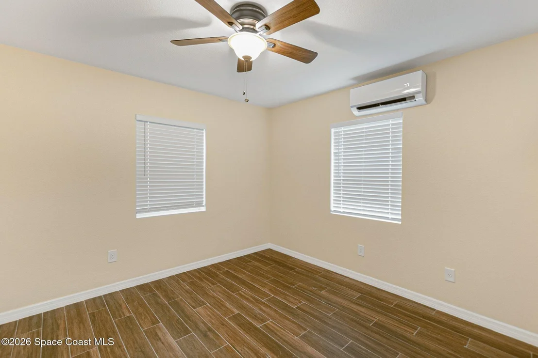 Photo of 175 NW Valencia Road