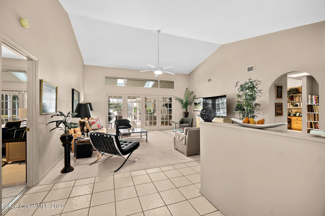 Photo of 686 Rossmoor Circle