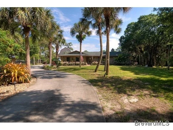 Photo of 4575 Carolwood Drive