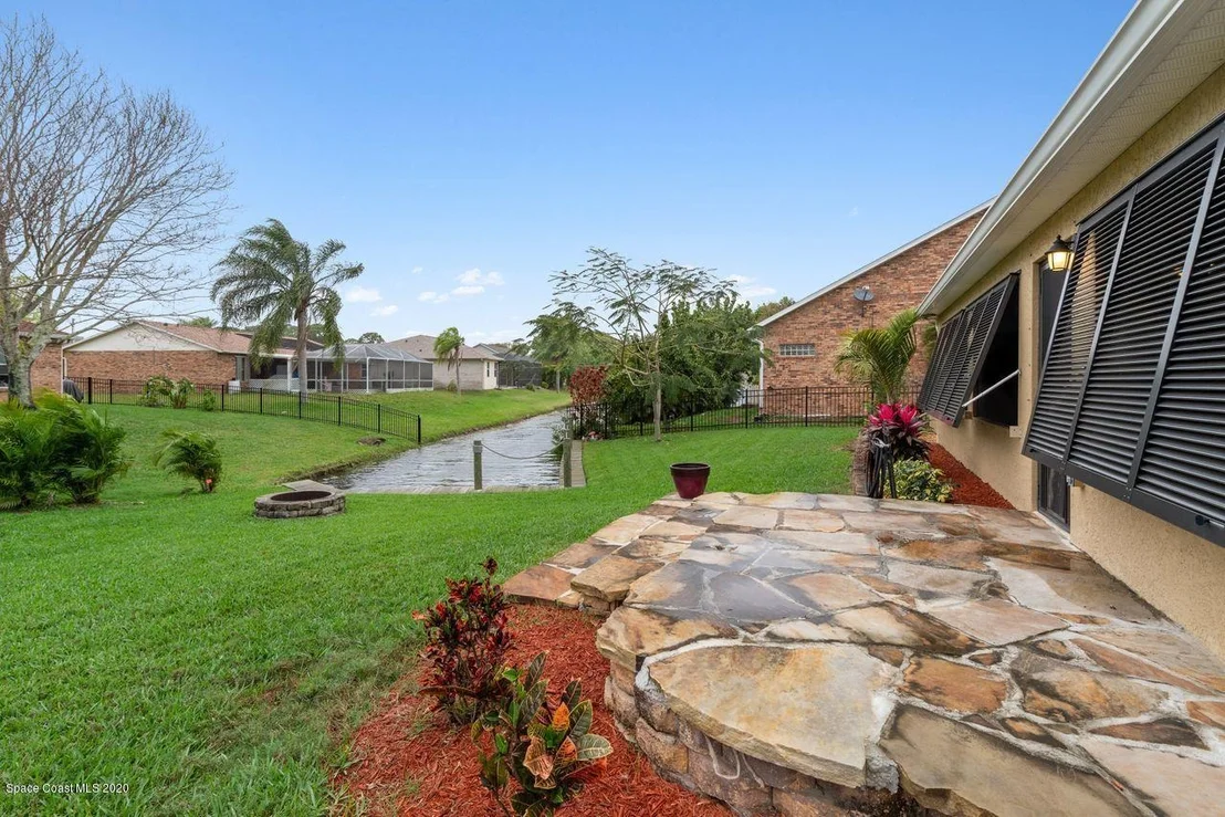 Photo of 110 Palm Circle