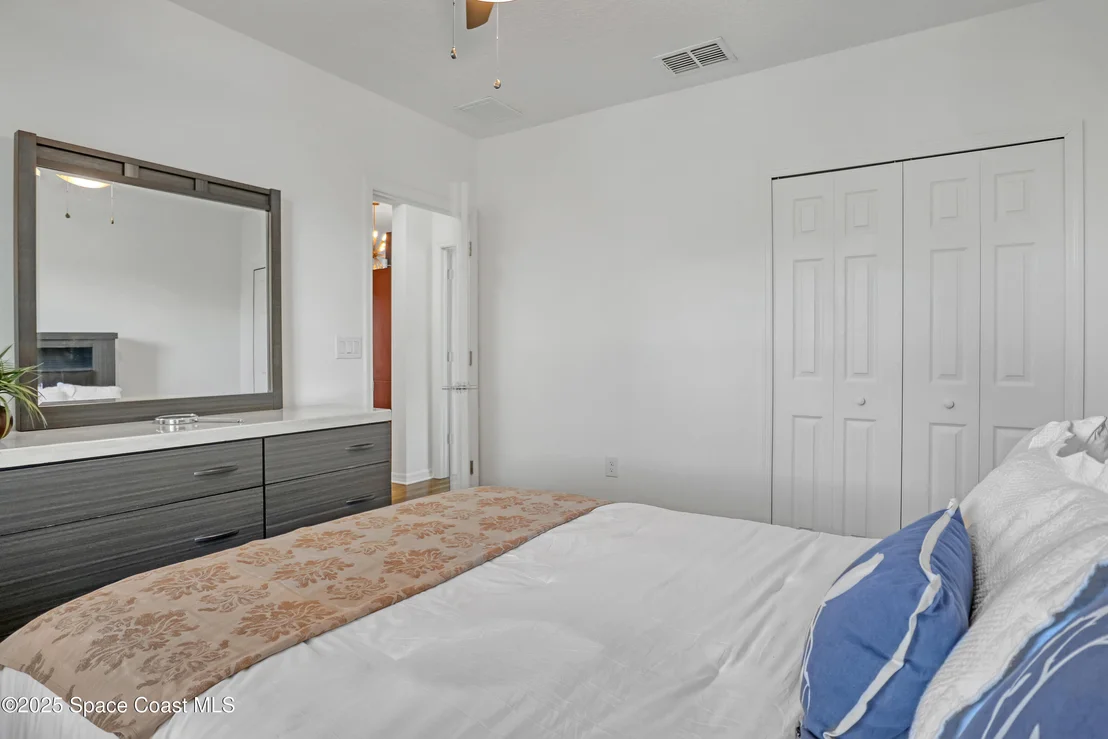 Photo of 1121 Morgan Circle NE
