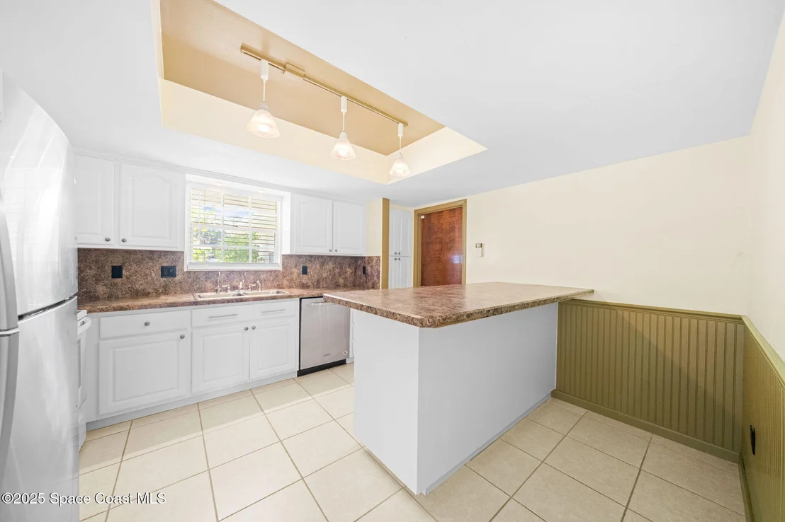 Photo of 611 Dundee Circle